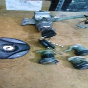 Kontak kilidi FORD FIESTA MK1 XR2-1984 TAKIM