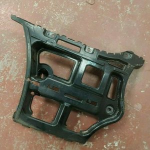 ARKA TANPON TUTUCU SOL E90 ORJ ÇIKMA