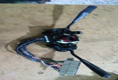 84310-10670 SİNYAL KOLU Toyota-Starlet-(1986-1989 ORJ ÇIKMA