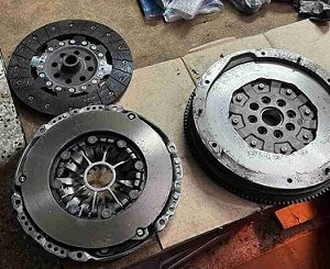 4150418 VOLANT 2.0DCI LAGUNA MEGANE III NISSAN Qashqai 2.0 dCi