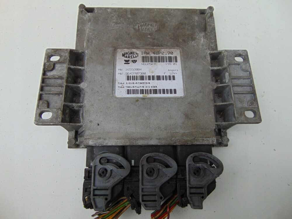 IAW 48P2.70 MOTOR BEYNİ peugeot 206 9645243180 9643707380