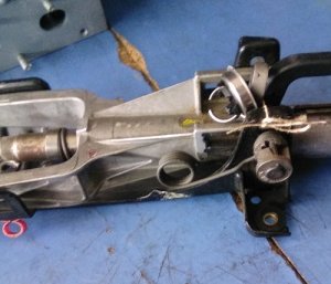 1093513 direkson üst kolonu bmw e39 otomatik orj çıkma