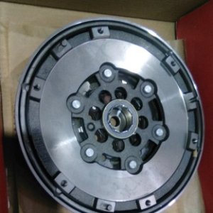 23200-27010 VOLANT KIA Carens II Hyundai 2.0 CDRI 00-05 YENİ
