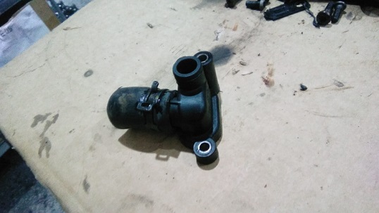 059121506H Su Flanşı TOUAREG AUDİ A4 A5 A6 A7 A8 3,0 TDİ ORJ