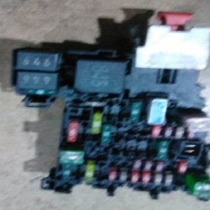 5Q0937615C sigorta Kutusu GOLF 7 PASSAT B8 LEON A3 SUPERB 1.6 TDI