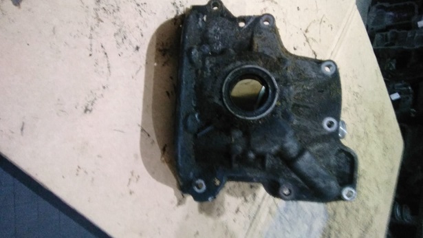 036115105D Yağ Pompası Vw Polo Ahw 1.4 ORJ ÇIKMA