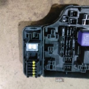 8267005020 Sigorta kutusu Toyota Carina 1995-99 ORJ ÇIKMA