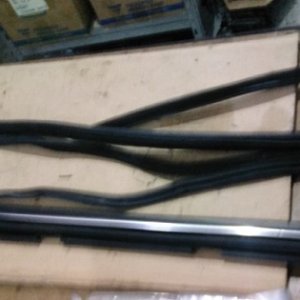 3b0837432C KAPI FİTİLİ TAKIM ÖN SAG 2003 B5 PASSAT MAKYAJI KASA ORJ ÇIKMA