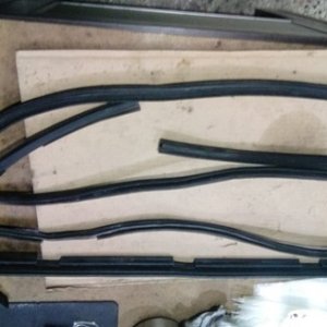 3b0837432 kapı contası ÖN SAĞ Passat B5 Skoda Superb orj çıkma