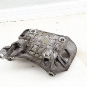 059903143AJ ALTERNATÖR AYAGI TOUAREG AUDİ A4 A5 A6 A7 A8 3,0 TDİ