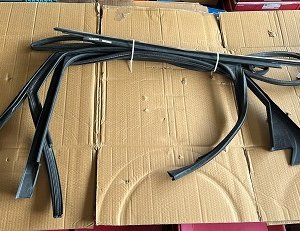 8K5867671A ARKA SOL CAM FİTİL ÇERÇEVE NİKELAJ 2009-2016 AUDI A4