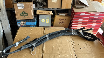 51338212522 ÖN KAPI İÇ PİLASDİĞİ TAK SAĞ BMW E46 98-2005 ORJ ÇIkma